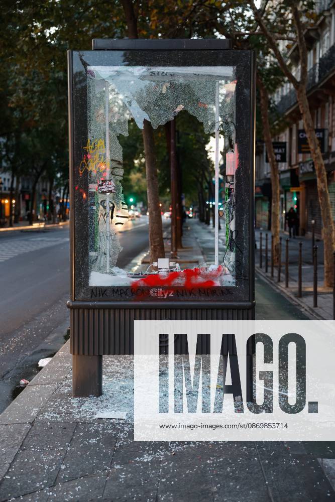 PARIS DAMAGE FROM THE OCTOBER 17, 2026 RIOTS PHOTOPQR LE PARISIEN Olivier Corsan Paris, October 18, 2026 Paris, France, October 18, 2026 This morning, Parisians and tourists discovered the damage and looting of stores that took place the previous day in the capital during the riots on the fringes of the October 17, 2026, demonstration organized by the Yellow Vests against the high cost of living and high school students demanding more resources for education, as seen here on Boulevard Magenta. Photo: LP Olivier Corsan. The day of mobilization on October 17 against the high cost of living was marked by scenes of urban guerrilla warfare and looting in many cities. The Prime Minister reported 1,200 arrests and 150 police officers and gendarme