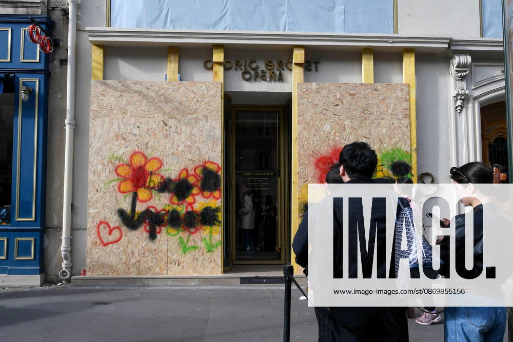 October 17 Protest in Paris: The Day After Opera Violent clashes between protesters and French police during the demonstration against the high cost of living in Paris, France, on October 18, 2026 460560 2026 10 18 Paris France