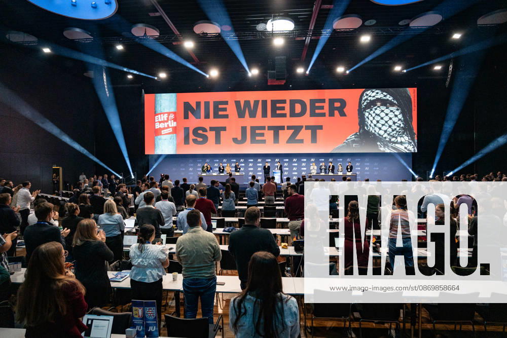 Johannes Winkel, National Chair of the JU, and Johannes Volkmann, politician and member of the Bundestag, submit a motion regarding the start of coalition negotiations in Berlin, state politics, against hatred of Jews and anti-Semitism, and in light of the recent riots in France. Neve