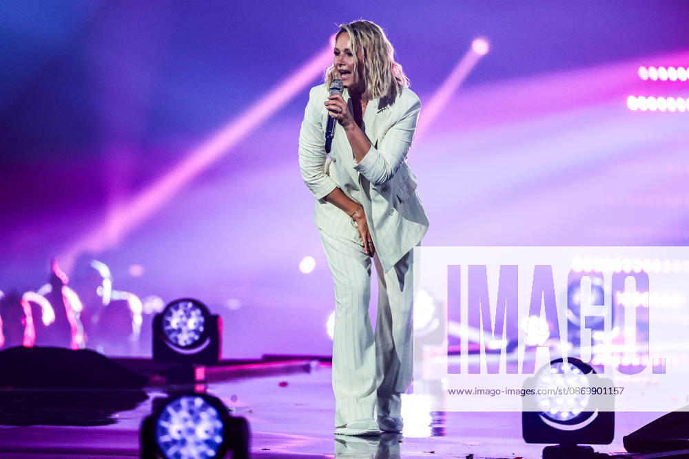 Schlagerboom 2026: Everything Sparkles, Everything Glitters on October 17, 2026, at the Westfalenhalle in Dortmund. Helene Fischer. Photo: osnapix, Marcus Hirnschal. Schlagerboom 2026: Everything Sparkles, Everything Glitters MH