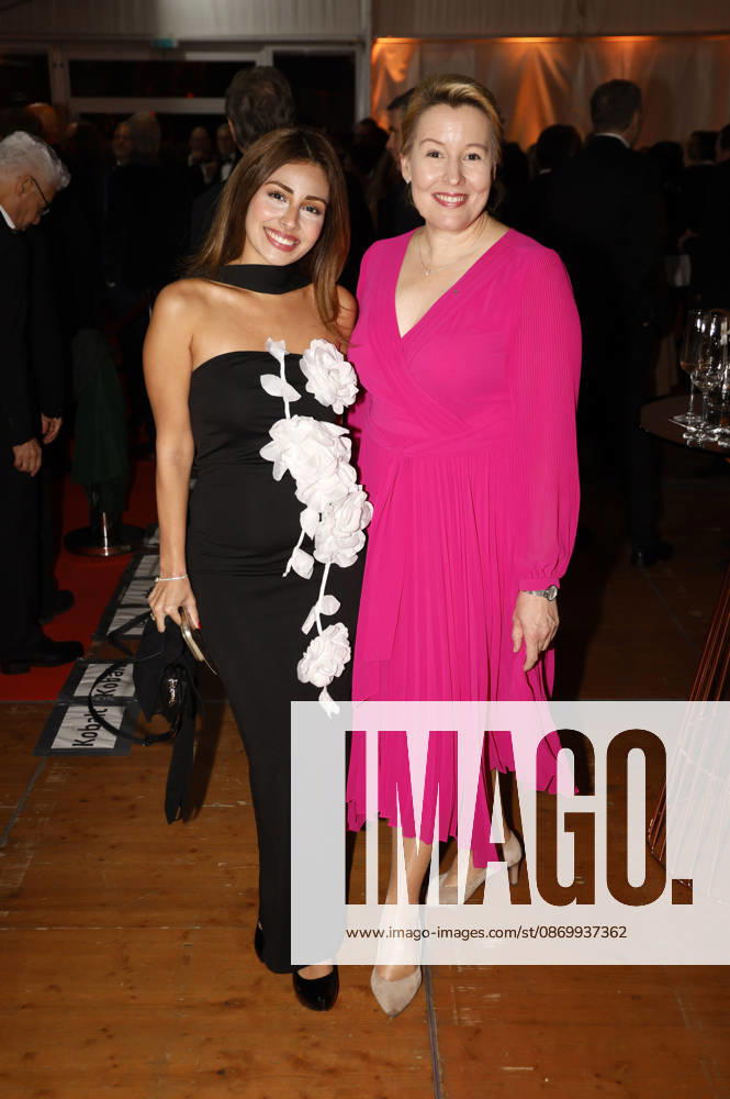 Melisa Gelen and Franziska Giffey at the 80th Anniversary CCC Filmkunst Gala at the CCC Film Studios in Berlin, October 17, 2026 Foto:xAgenturxWehnertx Vinagex xFuturexImagex ccc_6133