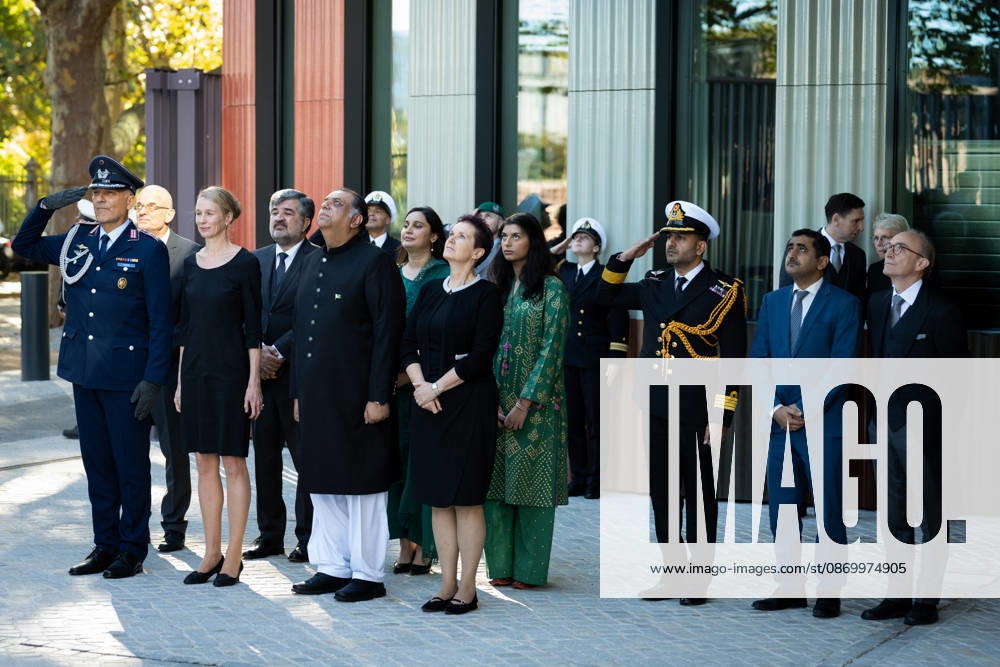 Federal President Frank-Walter Steinmeier, Accreditation of Ambassadors in Berlin, Official Residence at Spreebogen, Federal President Frank-Walter Steinmeier, Accreditation of Ambassadors, Bundeswehr, Ambassador, Pakistan, Salman Sharif, Berlin, Berlin, GER
