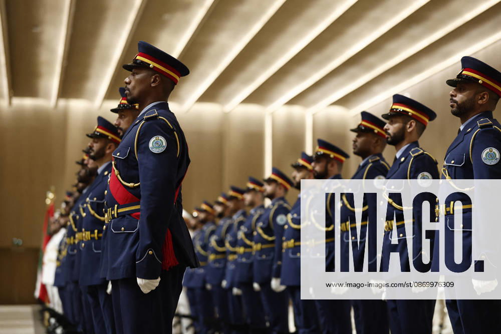 President Macron Visit To Middle East - Abu Dhabi United Arab Emirates Air Force troops during a welcome ceremony for French President Emmanuel Macron at Zayed International Airport in Abu Dhabi, United Arab Emirates, October 19, 2026. Photo by Benoit Tessier Pool ABACAPRESS.COM Abu Dhabi United Arab Emirates