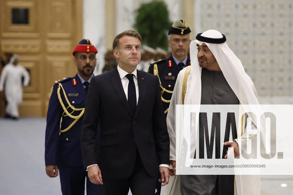 President Macron Visit To Middle East - Abu Dhabi Sheikh Mohamed bin Zayed Al Nahyan, President of the United Arab Emirates (UAE), welcomes French President Emmanuel Macron for a meeting at Qasr Al Watan presidential palace in Abu Dhabi, United Arab Emirates, October 19, 2026. Photo by Benoit Tessier Pool ABACAPRESS.COM Abu Dhabi United Arab Emirates