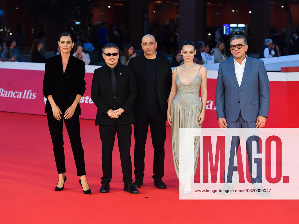 IPA89921526 - Rome, 2026 Film Festival - Night 7 - Red Carpet for the film *Fjord*. Pictured: Catrinel Marlon, Cristian Mungiu, guest Andreea Cristea