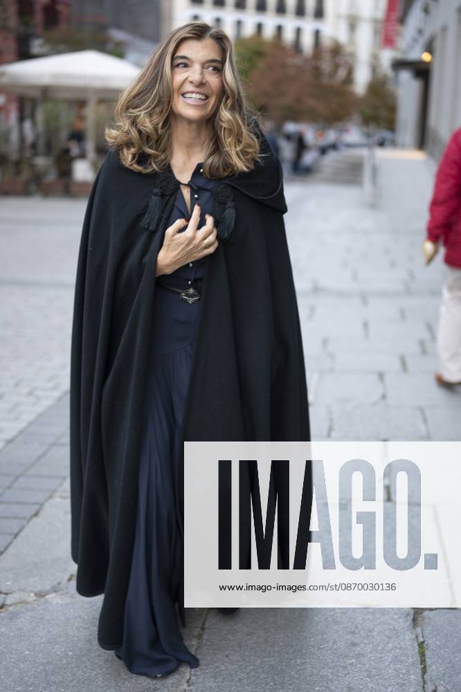 The 20th Anniversary Of The Academy Of Perfume. Madrid, Spain - 19 Oct 2026 Sandra Falco attends for the 20th anniversary of the Academia del Perfume, at the Teatro Real in Madrid, Spain. Madrid Spain