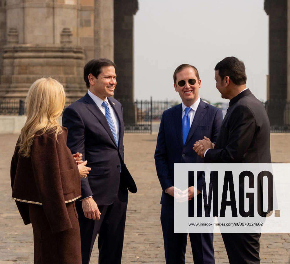 CM Devendra Fadnavis hosts Marco Rubio, his wife, Jeanette Dousdebes Rubio, and Sergio Gor at the Gateway of India Mumbai, Oct 20 (ANI): Maharashtra Chief Minister Devendra Fadnavis interacts with U.S. Secretary of State Marco Rubio, his wife, Jeanette Dousdebes Rubio, and U.S. Ambassador to India Sergio Gor at Gateway of India, in Mumbai on Tuesday. (@USAmbIndia X ANI Photo) Mumbai Maharashtra India