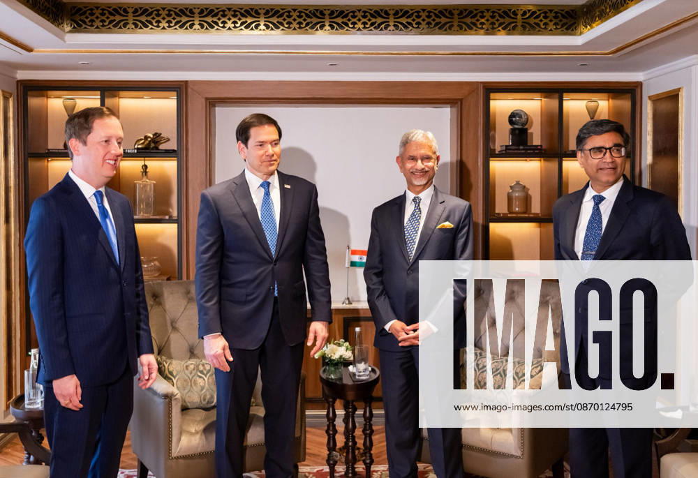 EAM S. Jaishankar meets Marco Rubio and Sergio Gor Mumbai, Oct 20 (ANI): External Affairs Minister S. Jaishankar meets US Secretary of State, Marco Rubio, in Mumbai on Tuesday. U.S. Ambassador to India Sergio Gor and Foreign Secretary Vikram Misri also present. (@DrSJaishankar X ANI Photo) Mumbai Maharashtra India