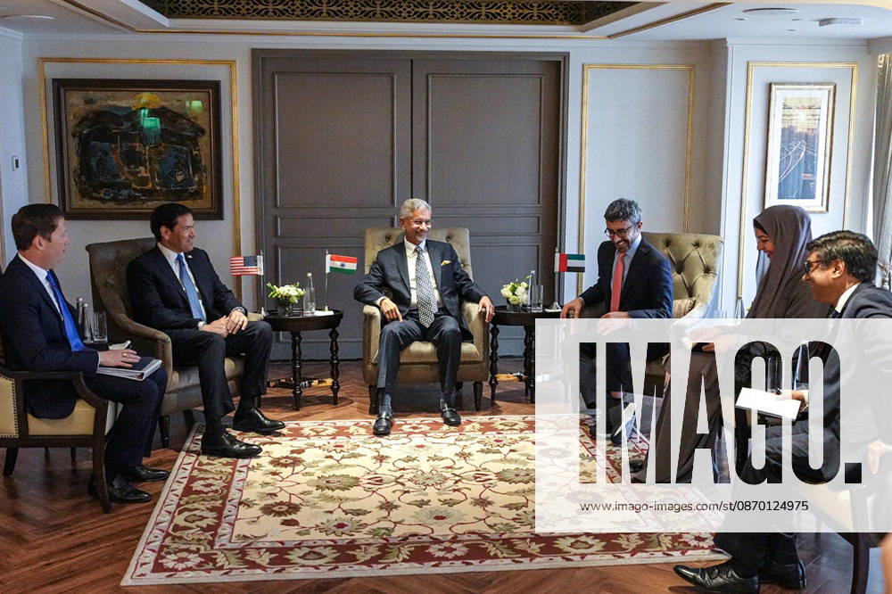 Marco Rubio meets Sheikh Abdullah bin Zayed Al Nahyan Mumbai, Oct 20 (ANI): US Secretary of State Marco Rubio meets Deputy Prime Minister and Foreign Minister of the United Arab Emirates, Sheikh Abdullah bin Zayed Al Nahyan, in the presence of External Affairs Minister S. Jaishankar, in Mumbai on Tuesday. (@SecRubio X ANI Photo) Mumbai Maharashtra India