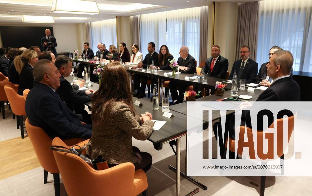 Turkish Foreign Minister Hakan Fidan in Belgium BRUSSELS, BELGIUM - OCTOBER 21: (---- - MANDATORY CREDIT - TURKISH FOREIGN MINISTRY HANDOUT - NO MARKETING NO ADVERTISING CAMPAIGNS - DISTRIBUTED AS A SERVICE TO CLIENTS----) Turkish Foreign Minister Hakan Fidan (R) meets with representatives of non-governmental organizations (NGOs) in Brussels, Belgium, on October 21, 2026. Turkish Foreign Ministry Handout Anadolu Brussels Belgium. Editorial use only. Please get in touch for any other usage.
