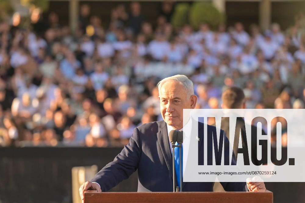 Israeli Prime Minister Benjamin Netanyahu delivers an address during the Israel Defense Forces (IDF) officer course graduation ceremony at the Bahad 1 Officers School. With IsraelÃ¢â‚¬â ¢s general election scheduled for October 27, Netanyahu spoke to newly commissioned officers to emphasize national security priorities amid trailing poll numbers six days before the vote. Mitzpe Ramon Israel - ZUMAi99_ 20261021_zip_i99_001