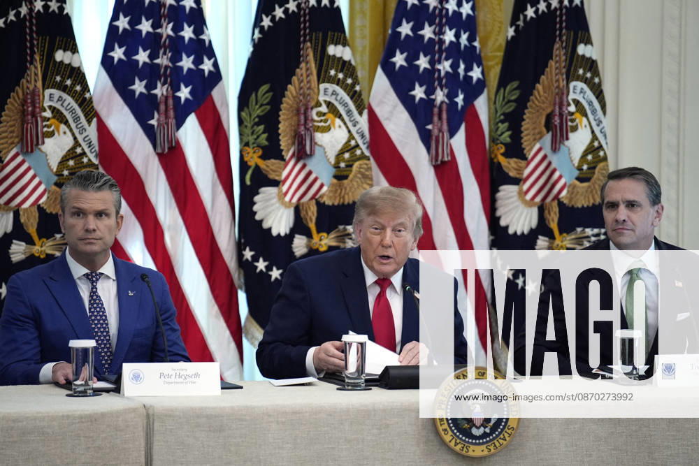 Donald Trump on cybercrime - Washington US President Donald Trump with Defense Secretary Pete Hegseth and Attorney General Todd Blanche (R) participate in the roundtable on protecting American families and seniors from cybercrime in the East Room at the White House in Washington on October 21, 2026. Photo by Yuri Gripas ABACAPRESS.COM Washington DC United States