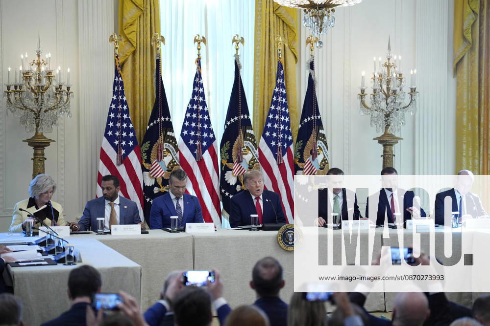 Donald Trump on cybercrime - Washington US President Donald Trump participates in the roundtable on protecting American families and seniors from cybercrime in the East Room at the White House in Washington on October 21, 2026. Photo by Yuri Gripas ABACAPRESS.COM Washington DC United States