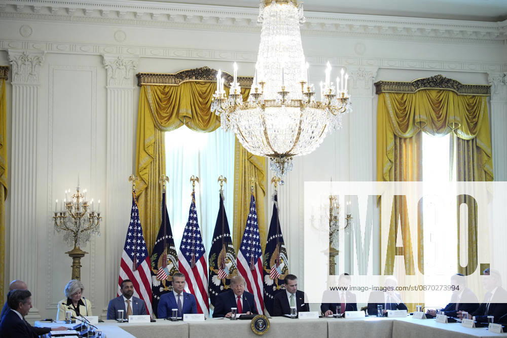 Donald Trump on cybercrime - Washington US President Donald Trump participates in the roundtable on protecting American families and seniors from cybercrime in the East Room at the White House in Washington on October 21, 2026. Photo by Yuri Gripas ABACAPRESS.COM Washington DC United States