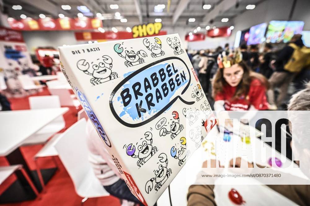 First Day of the Essen Game Fair SPIEL Essen will take place from October 22 to 25, 2026, at the Messe Essen exhibition grounds ** ** **Game fair visitors play Brabbel Krabben on Thursday, October 10, 2026 First day of the Essen Game Fair SPIEL Essen will take pla
