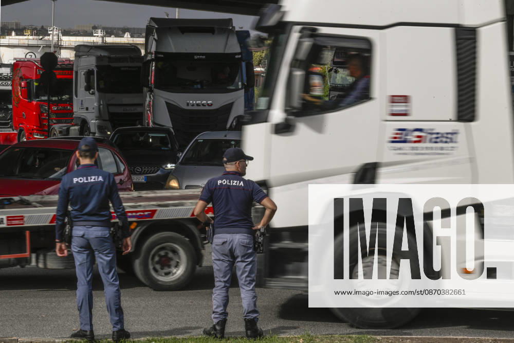 A slow-moving procession of trucks took place today in Naples. The heavy vehicles which have been stationed for days on Via Argine, blocking the exit for fuel tankers and consequently causing a shortage of gasoline and diesel at service stations moved toward the port before returning to Via Argine, leading to severe traffic disruptions, October 22, 2026. The drivers explained the reasons for their protest to passersby; many expressed that they are disappointed with the decree just enacted by the government.Rome, October 22, 2026 ANSA CIRO FUSCO Napoli ITALIA - ZUMAa110 20261022_zaf_a110_014