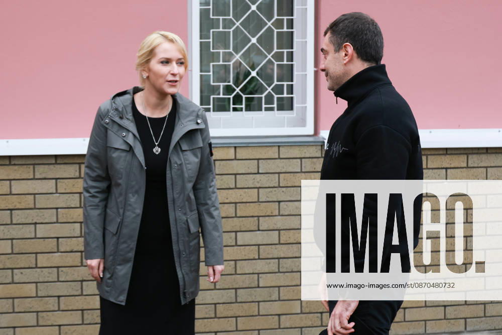 BELARUS, GOMEL REGION - OCTOBER 23, 2026: Russia s Human Rights Commissioner Yana Lantratova (L) and Ukraine s Human Rights Commissioner Dmytro Lubinets meet during a Russian-Ukrainian exchange of prisoners-of-war at the Novaya Guta border crossing. Alexander Shcherbak TASS 99801883