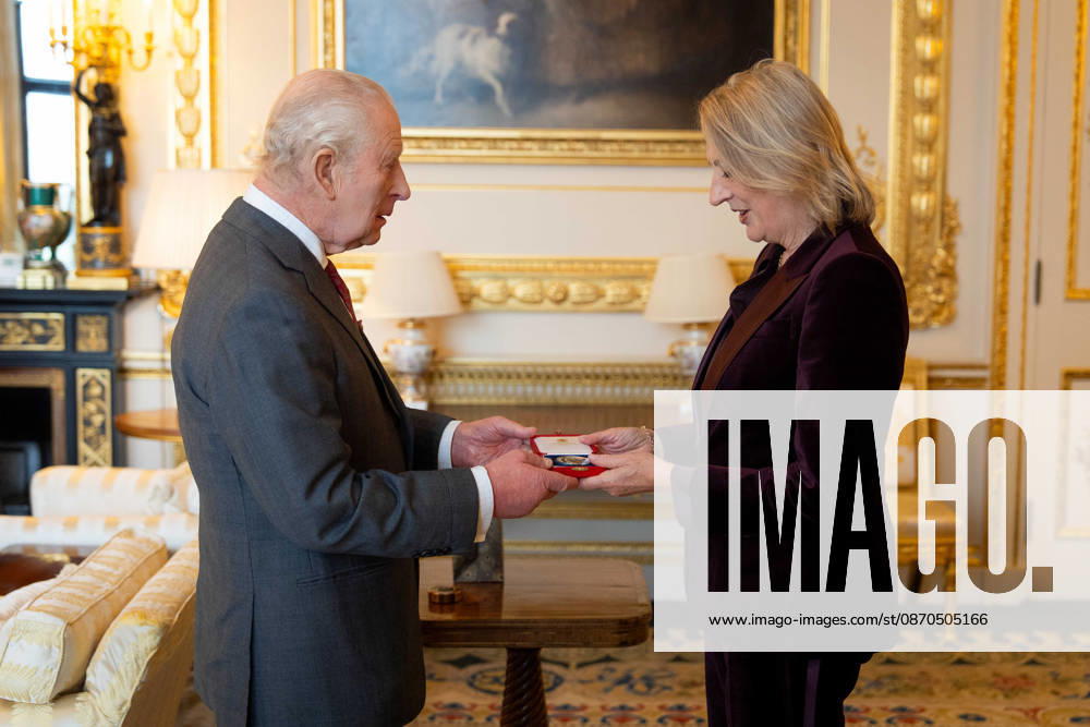 King s Medal for Music King Charles III presents the King s Medal for Music to Dame Sarah Connolly, during an audience at Windsor Castle, Berkshire. Picture date: Friday October 23, 2026., Credit:Avalon.red PA ROTA - B68 Avalon UK, Windsor