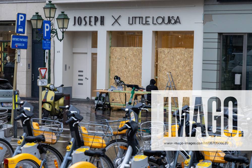 Storefronts boarded up with wooden panels, in Brussels, on Friday 23 October 2026. Stores are preparing for another protest scheduled for Saturday. NICOLASxMAETERLINCK 190744561