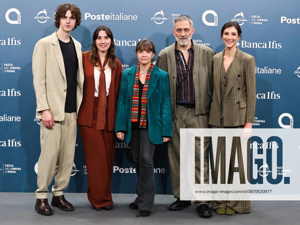 IPA90072579 - Rome, 2026 Film Festival Day 11. Photocall for the film Se Domani Non Torno. Pictured are Tommaso Allione, Sabrina Martina, Paola Randi, Filippo Timi, and Tecla Bossi.