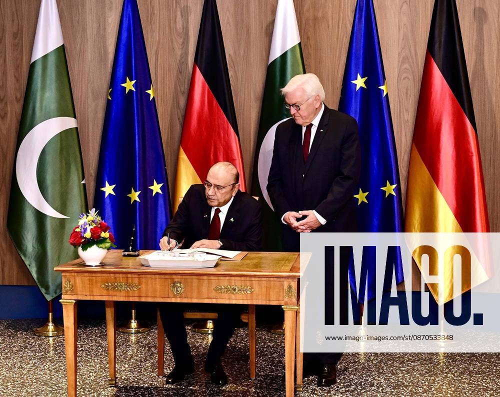 President of Pakistan Asif Ali Zardari and German President Dr. Frank-Walter Steinmeier Meet in Berlin Pakistan - ZUMAas3_ 20261023_zaf_as3_049