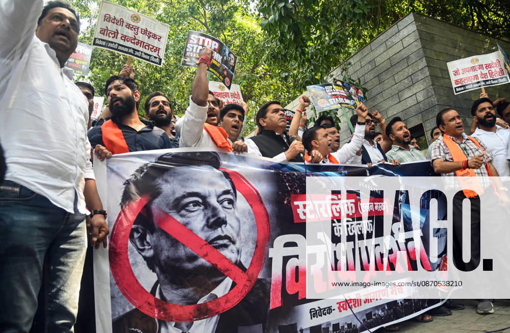 Swadeshi Jagaran Manch Members And Supporters Stage A Protest Against Starlink in New Delhi New Delhi, Oct 23 (ANI): Swadeshi Jagaran Manch members and supporters stage a protest against Tesla CEO Elon Musk s satellite-based internet services, Starlink, in New Delhi on Friday. NEW DELHI Delhi India