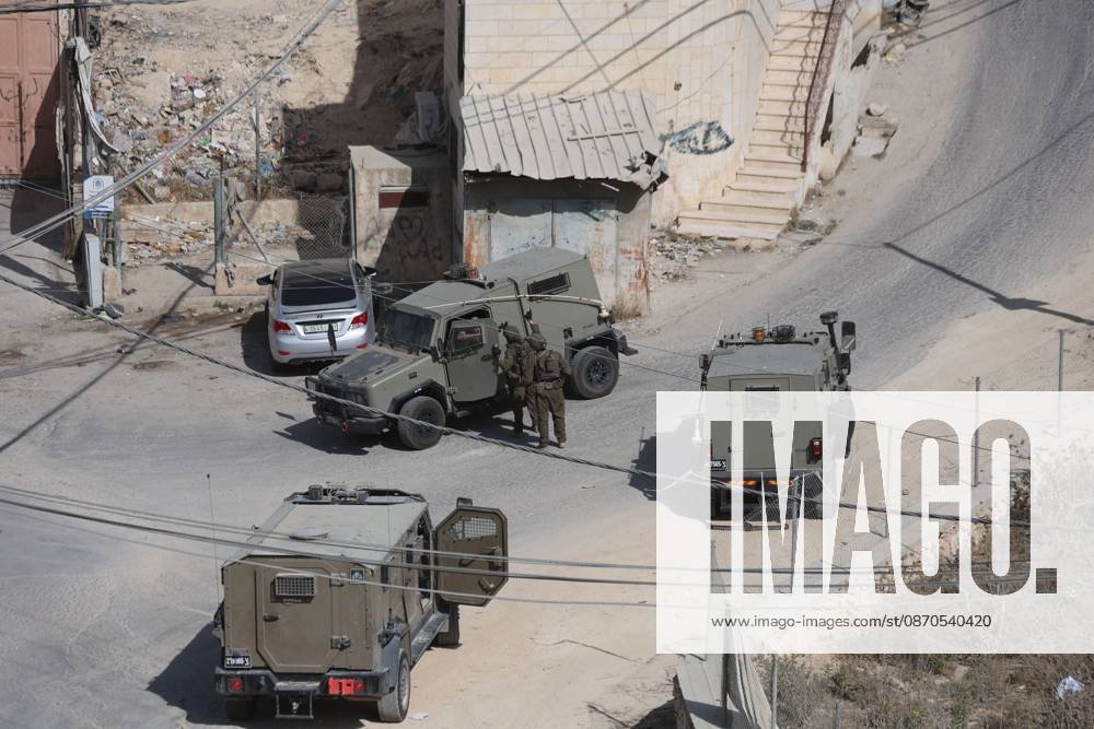 Israeli Forces Raid Hebron Homes HEBRON, PALESTINE, OCTOBER 23, 2026: Israeli forces raid homes belonging to the al-Jaaba family following a shooting attack at a military checkpoint at the entrance to Hebron in the occupied West Bank. The raids come as Israeli forces close entrances to the city and conduct searches following the attack earlier in the day. HEBRON Palestine, State of