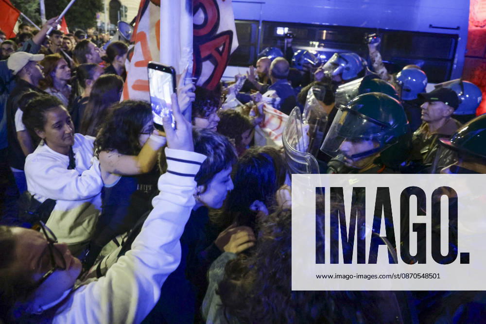 Protesters Clash with Police in Naples Students, trade union members and activists from Potere al Popolo take part in a demonstration against the rising cost of living in Piazza Municipio. Clashes between demonstrators and police break out during the protest. ABP18591