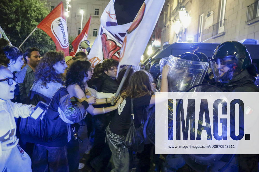 Protesters Clash with Police in Naples Students, trade union members and activists from Potere al Popolo take part in a demonstration against the rising cost of living in Piazza Municipio. Clashes between demonstrators and police break out during the protest. ABP18694