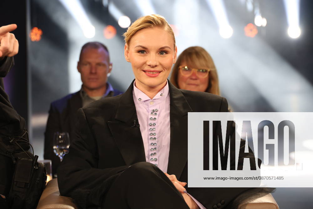 Rosalie Thomass, actress, guest on the NDR Talk Show; photo op on October 23, 2026, at the Hamburg Lokstedt television studio prior to the broadcast on NDR Television s Channel 3
