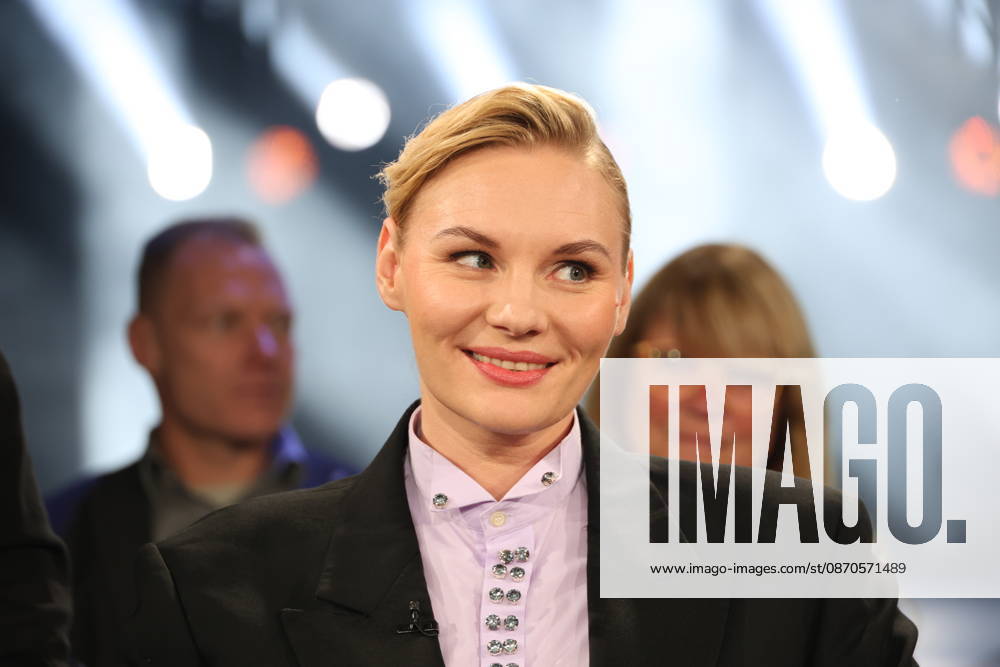 Rosalie Thomass, actress, guest on the NDR Talk Show; photo op on October 23, 2026, at the Hamburg Lokstedt television studio prior to the broadcast on NDR Television s Channel 3
