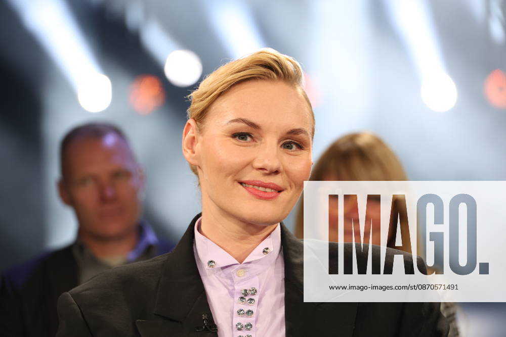 Rosalie Thomass, actress, guest on the NDR Talk Show; photo op on October 23, 2026, at the Hamburg Lokstedt television studio prior to the broadcast on NDR Television s Channel 3