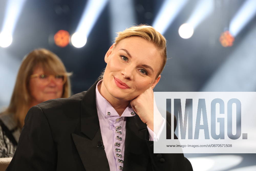 Rosalie Thomass, actress, guest on the NDR Talk Show; photo op on October 23, 2026, at the Hamburg Lokstedt television studio prior to the broadcast on NDR Television s Channel 3