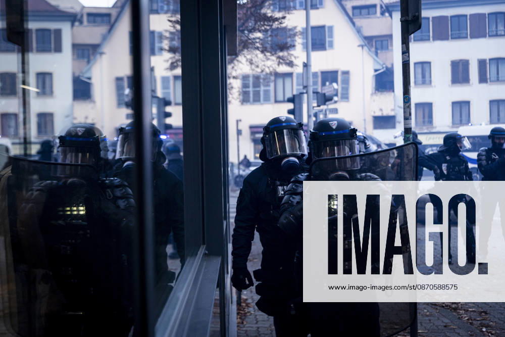 Demonstration and clashes between protesters and police in Strasbourg STRASBOURG, FRANCE - OCTOBER 24: Protesters clash with law enforcement officers during a demonstration in the city centre of Strasbourg, France on October 24, 2026. Police officers intervene to disperse groups of protesters as tear gas is deployed. Clashes, projectile throwing and property damage are reported in several streets. Barricades and burning vehicles reflect the tense situation surrounding the protest. Elyxandro Cegarra Anadolu Strasbourg France. Editorial use only. Please get in touch for any other usage.