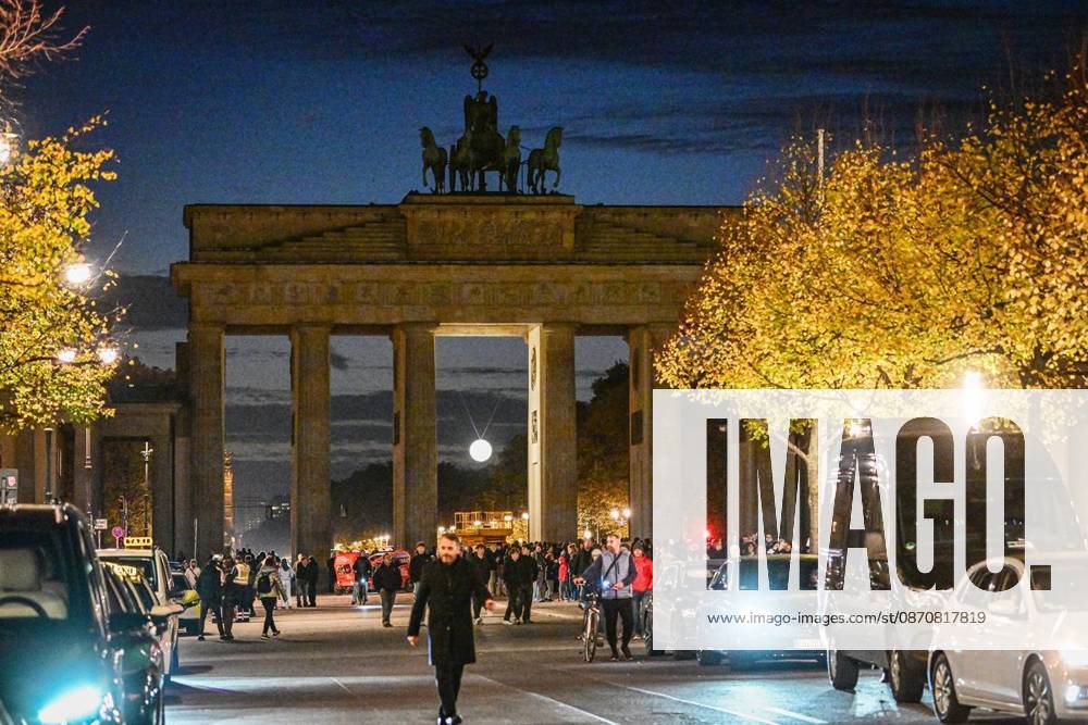 New Lighting for the Brandenburg Gate ** FOR ** **New Lighting for the Brandenburg Gate, Berlin’s most famous landmark is getting a nighttime makeover; the usual lighting will be turned off and the moonlight —a glowing sphere in the central archway—will be turned on, photographed on
