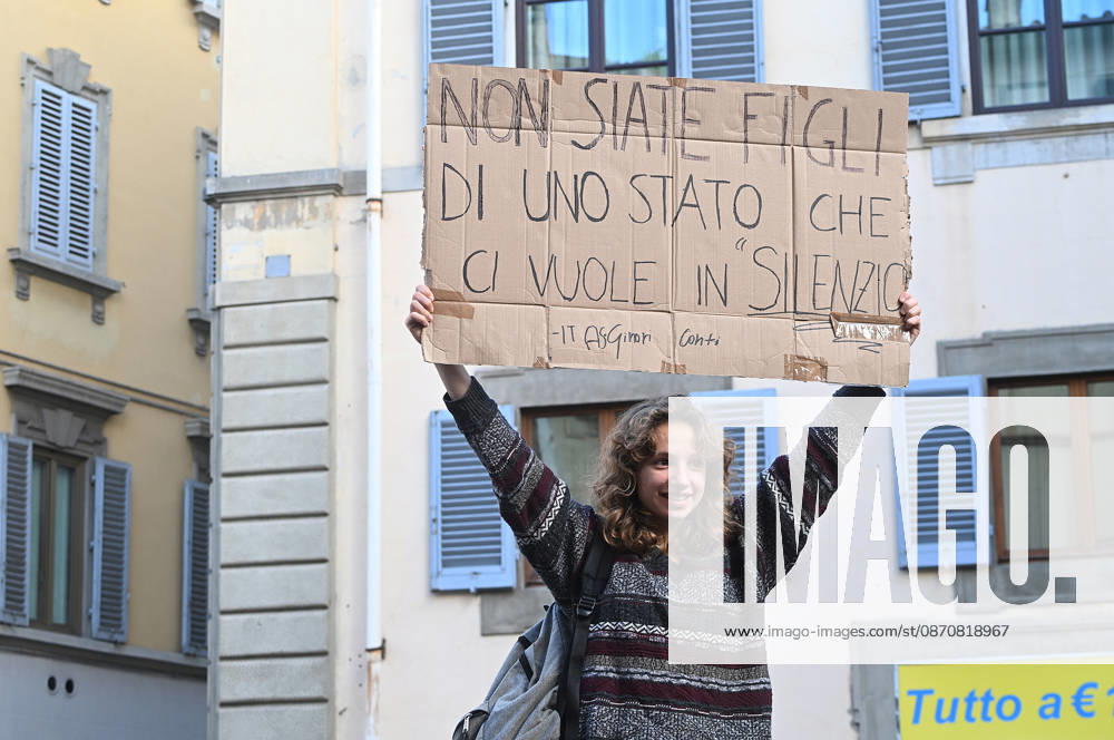 Students protest against the Minister of Education and his school policies, Florence, October 26, 2026 Florence Italy - ZUMAa289 20261026_zia_a289_160