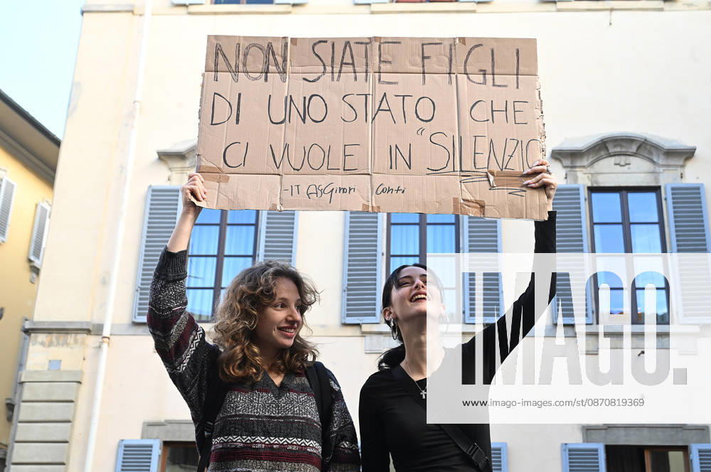 Students protest against the Minister of Education and his school policies, Florence, October 26, 2026 Florence Italy - ZUMAa289 20261026_zia_a289_177