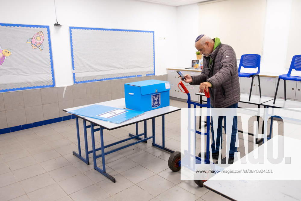 Preparations continue for upcoming Knesset parliamentary elections in Israel TEL AVIV, ISRAEL - OCTOBER 26: Ballot boxes are set up at the A.D. Gordon school in the Herzliya district of Tel Aviv, Israel, on October 26, 2026. Preparations continue for the upcoming Knesset parliamentary elections scheduled for October 27. Voting will take place tomorrow, running from 07:00 to 22:00 local time. Nir Keidar Anadolu Tel Aviv Israel. Editorial use only. Please get in touch for any other usage.