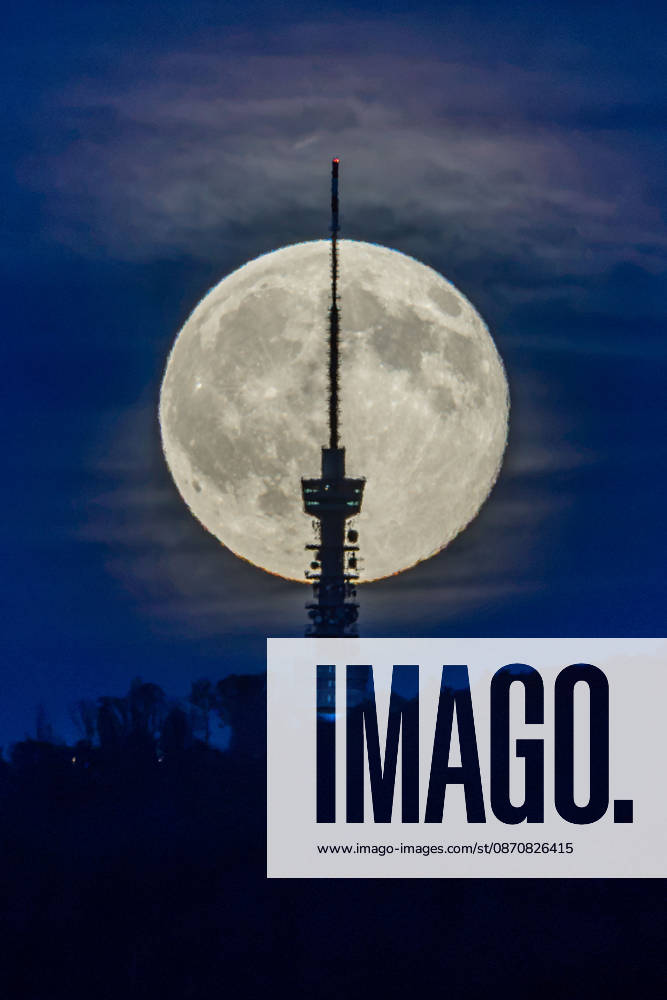 Full moon rises in Zagreb The full moon rises behind the Sljeme Tower on Mount Medvednica in Zagreb, Croatia, on October 26, 2026. IgorxKralj PIXSELL
