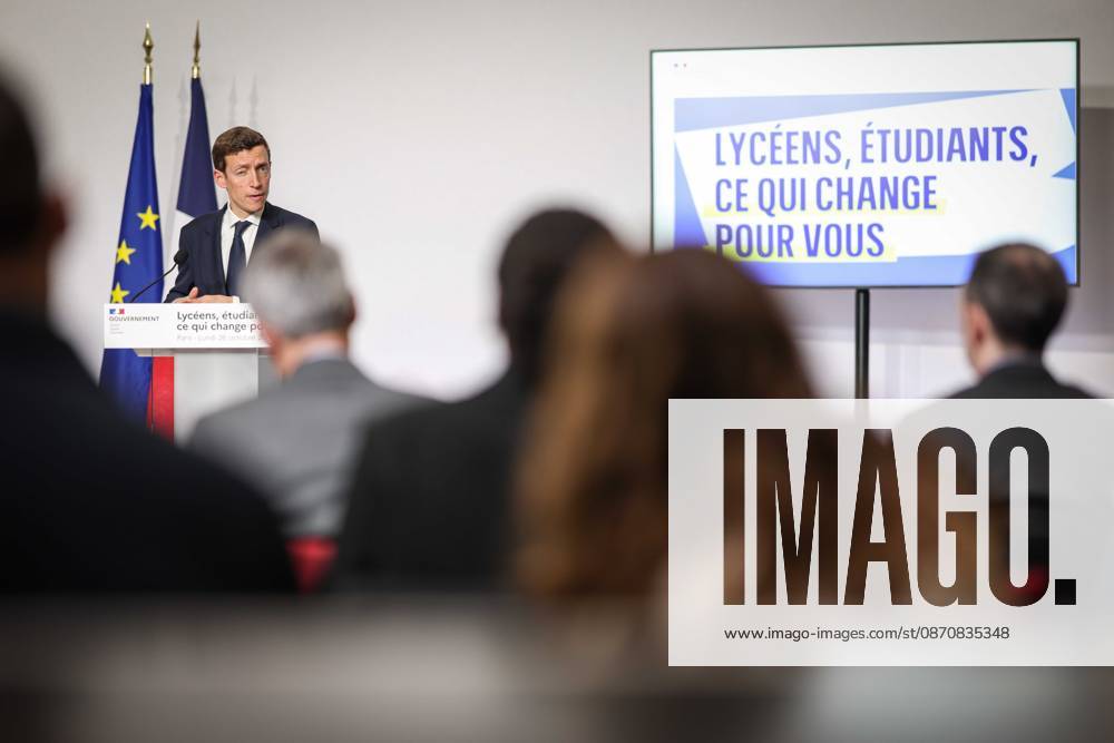 Paris, France le 26 octobre 2026 - Edouard Geffray, ministre de l Education nationale, et Philippe Baptiste, ministre de l Enseignement superieur, de la Recherche et de l Espace, presentent lors d une conference de presse les conclusions de la consultation nationale lyceenne et de la concertation relative Ã l orientation et a Parcoursup. Ils detaillent egalement les reponses aux attentes exprimees par les lyceens et les etudiants afin d ameliorer leurs conditions d apprentissage et d etude - Edouard Geffray, Minister of National Education, and Philippe Baptiste, Minister of Higher Education, Research and Space, present at a press conference the conclusions of the national high school consultation and the consultation on orientation and Par