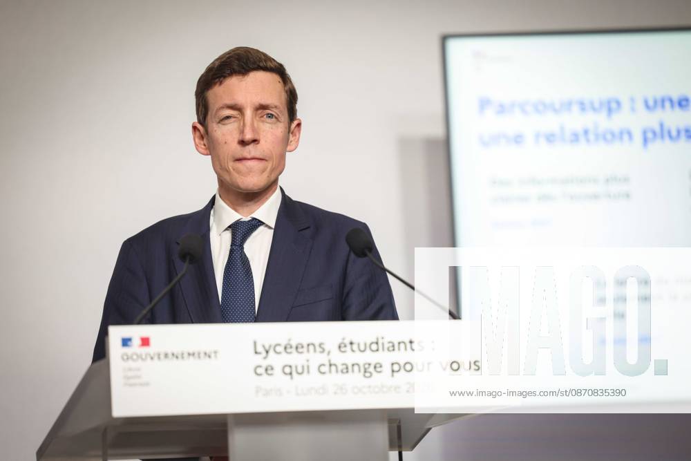 Paris, France le 26 octobre 2026 - Edouard Geffray, ministre de l Education nationale, et Philippe Baptiste, ministre de l Enseignement superieur, de la Recherche et de l Espace, presentent lors d une conference de presse les conclusions de la consultation nationale lyceenne et de la concertation relative Ã l orientation et a Parcoursup. Ils detaillent egalement les reponses aux attentes exprimees par les lyceens et les etudiants afin d ameliorer leurs conditions d apprentissage et d etude - Edouard Geffray, Minister of National Education, and Philippe Baptiste, Minister of Higher Education, Research and Space, present at a press conference the conclusions of the national high school consultation and the consultation on orientation and Par