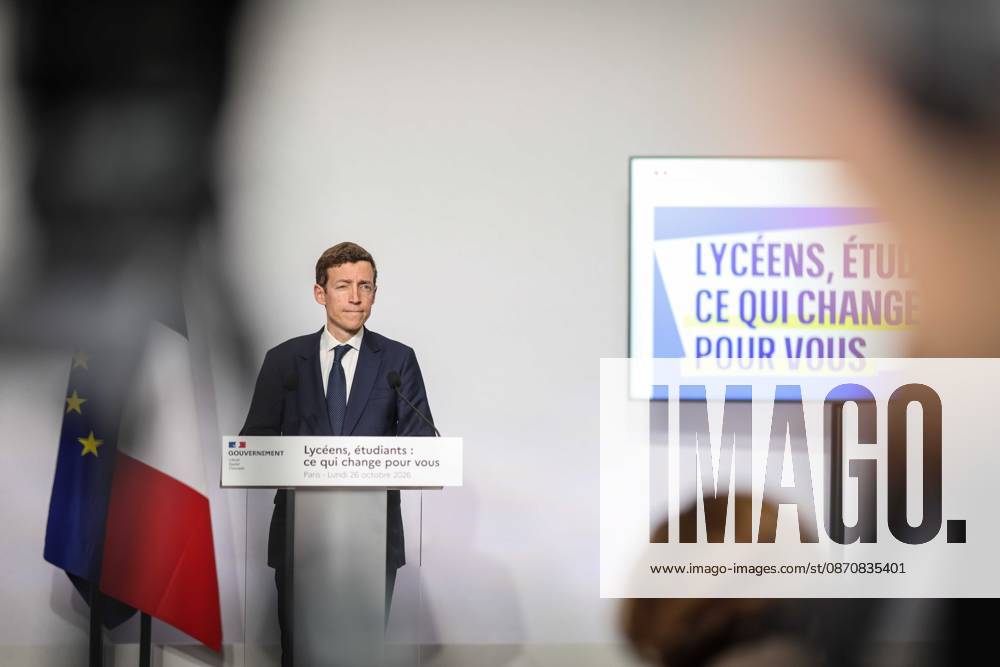 Paris, France le 26 octobre 2026 - Edouard Geffray, ministre de l Education nationale, et Philippe Baptiste, ministre de l Enseignement superieur, de la Recherche et de l Espace, presentent lors d une conference de presse les conclusions de la consultation nationale lyceenne et de la concertation relative Ã l orientation et a Parcoursup. Ils detaillent egalement les reponses aux attentes exprimees par les lyceens et les etudiants afin d ameliorer leurs conditions d apprentissage et d etude - Edouard Geffray, Minister of National Education, and Philippe Baptiste, Minister of Higher Education, Research and Space, present at a press conference the conclusions of the national high school consultation and the consultation on orientation and Par