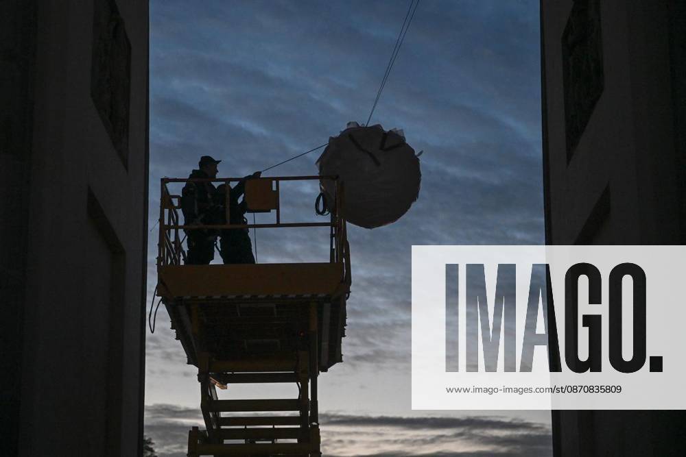New Lighting for the Brandenburg Gate ** FOR ** **New Lighting for the Brandenburg Gate, Berlin’s most famous landmark is getting a nighttime makeover; the usual lighting will be turned off and the moonlight —a glowing sphere in the central archway—will be turned on, photographed on