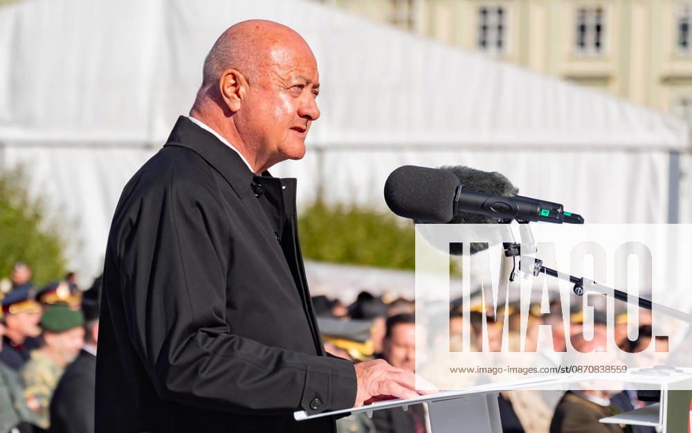 Official celebrations for the 2026 Austrian National Day Oath-taking ceremony during the official celebrations for the 2026 National Day at Heldenplatz in Vienna, Austria. The photo shows ÖVP Federal Party Chairman and Federal Chancellor Christian Stocker in Vienna at Heldenplatz, Vienna, Austria