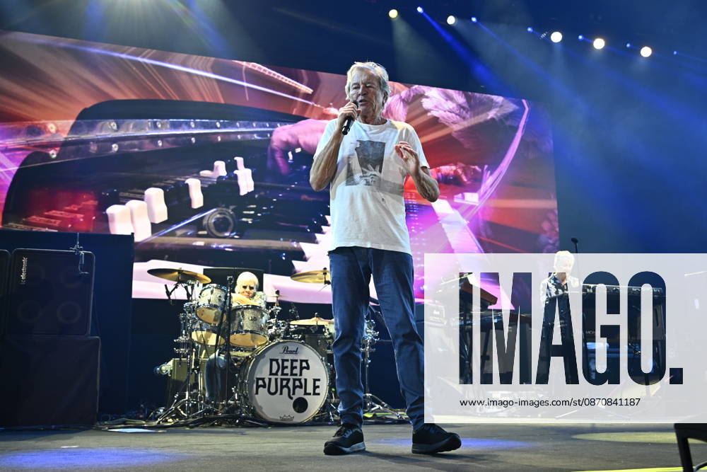 STOCKHOLM, SWEDEN 20261026 The British hard rock band Deep Purple, featuring singer Ian Gillan, performs at Avicii Arena in STOCKHOLM, SWEDEN