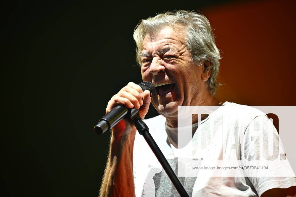 STOCKHOLM, SWEDEN 20261026 The British hard rock band Deep Purple, featuring singer Ian Gillan, performs at Avicii Arena in STOCKHOLM, SWEDEN