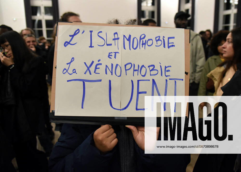 Jean-Luc Melenchon At Rally Against Racism In Tribute To Pengo Bossio Wangi - La Courneuve Atmosphere during a rally against racism and islamophobia to Pengo Bossio Wangi, victim of a racist attack in Trappes, in the Yvelines departement near Paris, by bursts whose alleged perpetrator, Kevin T. is suspected of having acted by racism, La Courneuve, France on October 26, 2026. Photo by Alain Apaydin ABACAPRESS.COM La Courneuve France