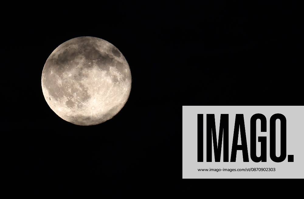 Full Moon, October 26, 2026, Bachra, Full Moon in the Night Sky