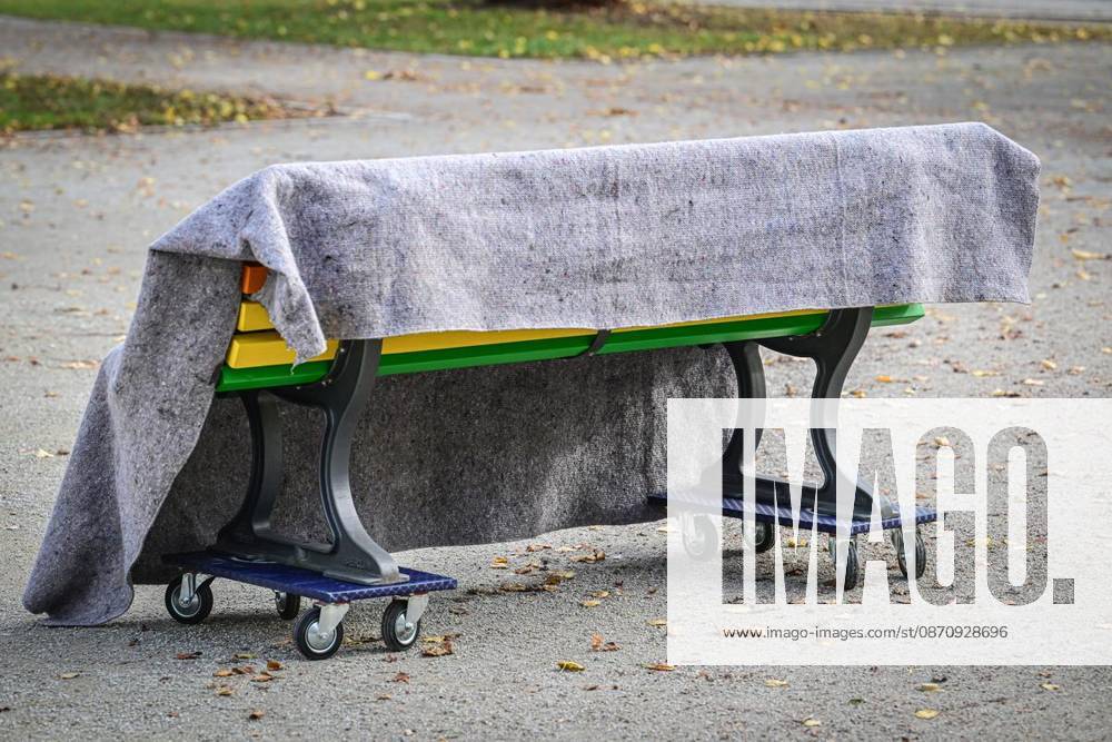Berliner Ensemble Installs Rainbow Bench ** ** **At the initiative of the Berliner Ensemble, several Berlin cultural institutions—including, am