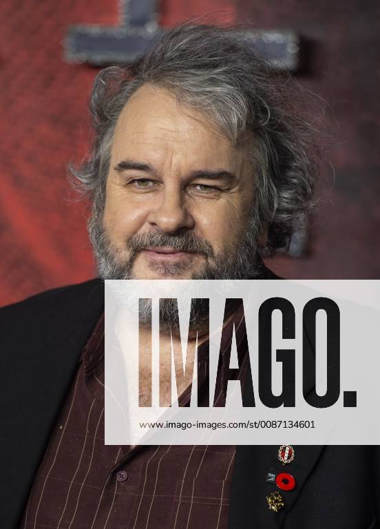 London, United Kingdom - Peter Jackson seen attending the World Premiere of Mortal Engines at the Cineworld Leicester Square in London. London United Kingdom - ZUMAs197 20181127_zaa_s197_175
